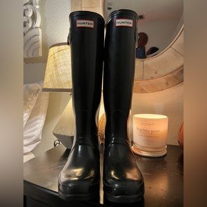 ADJUSTABLE GLOSS WOMEN'S WELLINGTON BOOTS